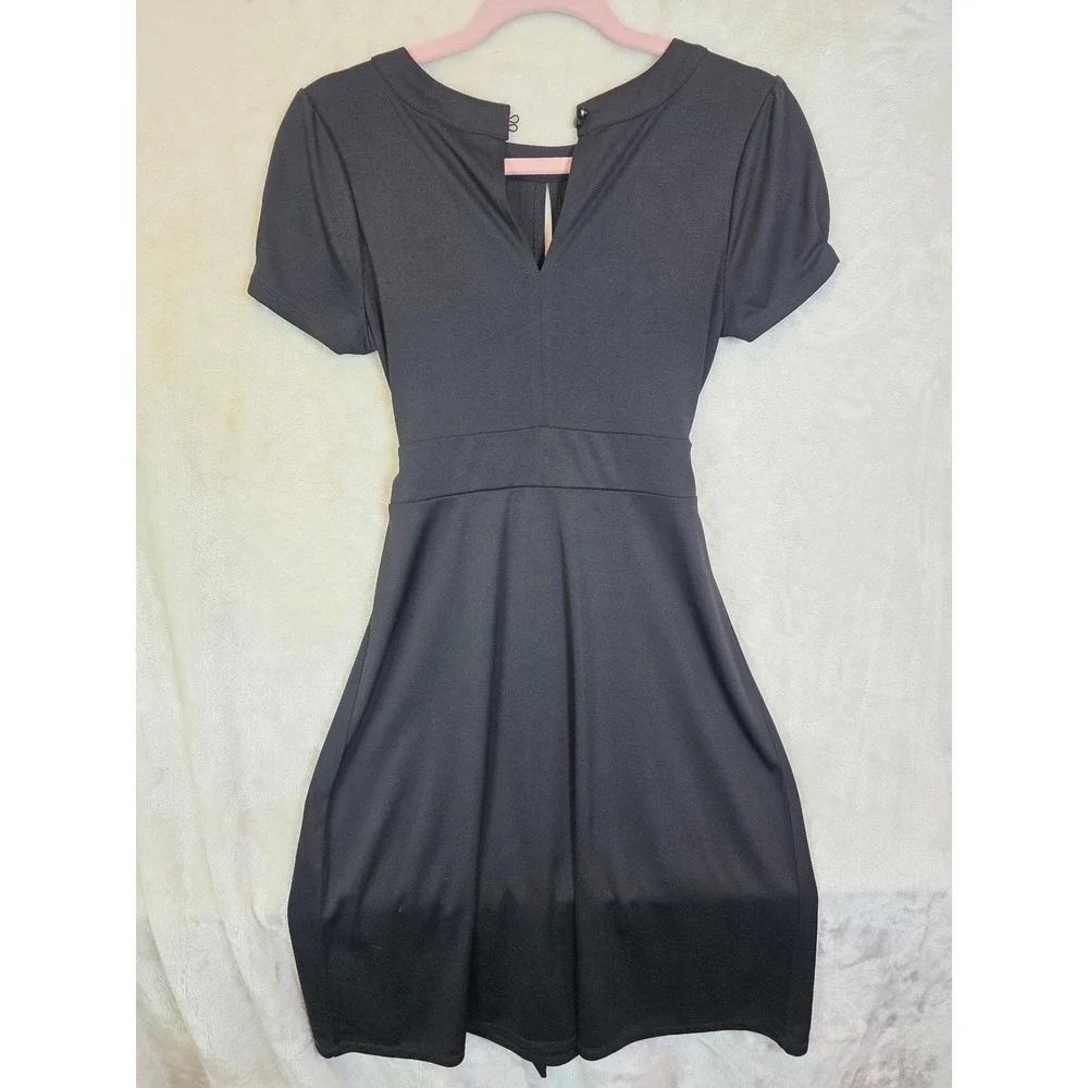 The‎ Limited Black Short Sleeve Pleated Keyhole Fit and Flare Dress XS
